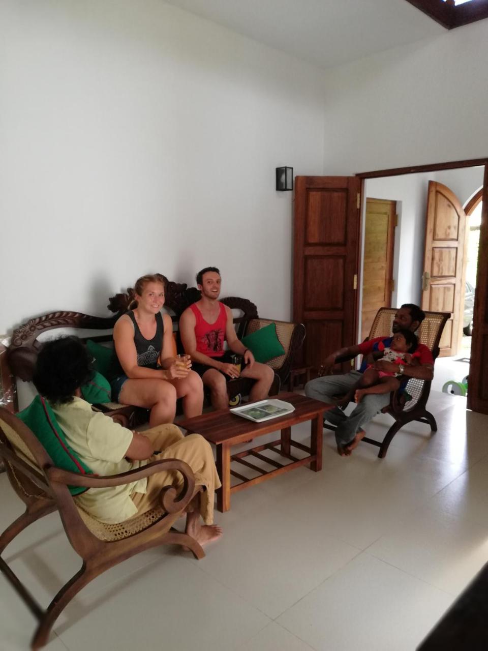 Bed and Breakfast Air Port 5 Minutes Super Clean Upul Negombo Exterior foto